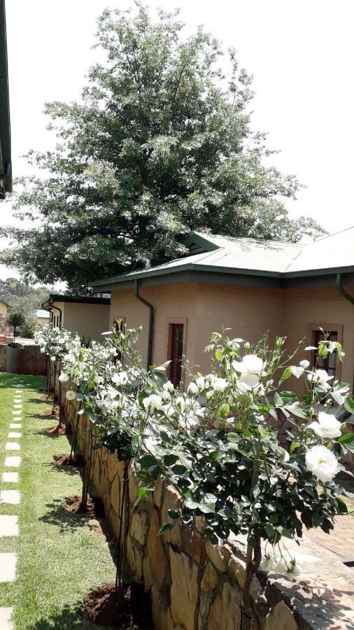 712@Rest Hotel Dullstroom Luaran gambar